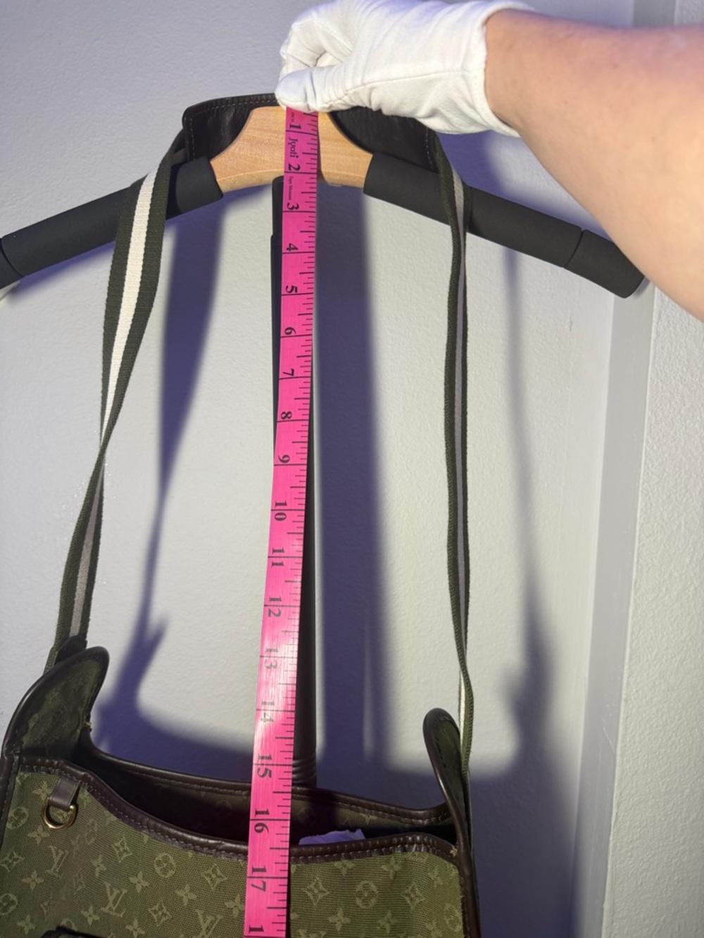 Louis Vuitton Mini Lin Monogram Shoulder Bag in Olive Green - Picture 4 of 17